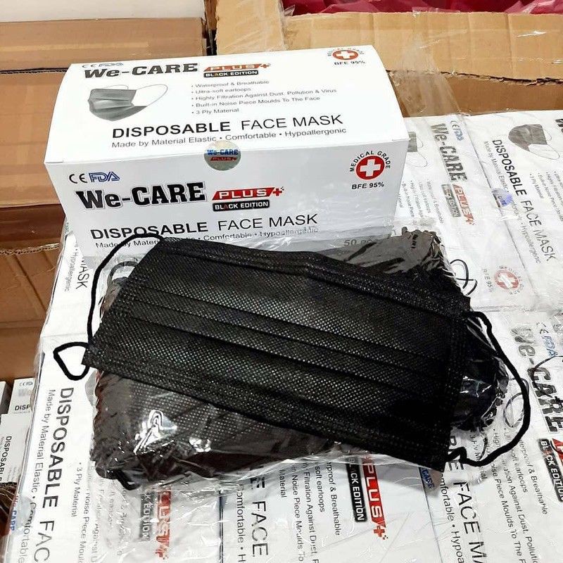 Masker We Care+ Hitam 1box