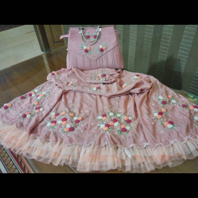 Mukena tutu bunga timbul