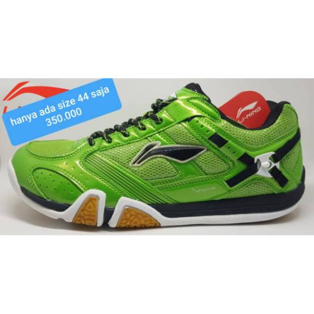 Sepatu badminton lining saga shine