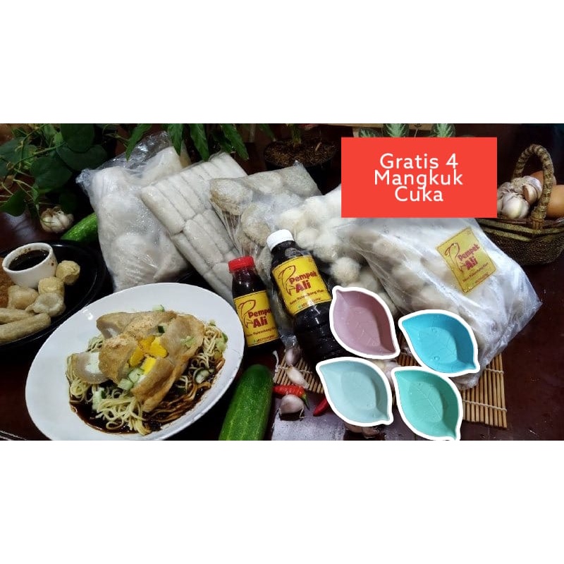 

Pempek Ali Ikan Asli Empek-empek Varian Campur / Mix 50pcs Frozen Vakum Oleh-oleh Palembang