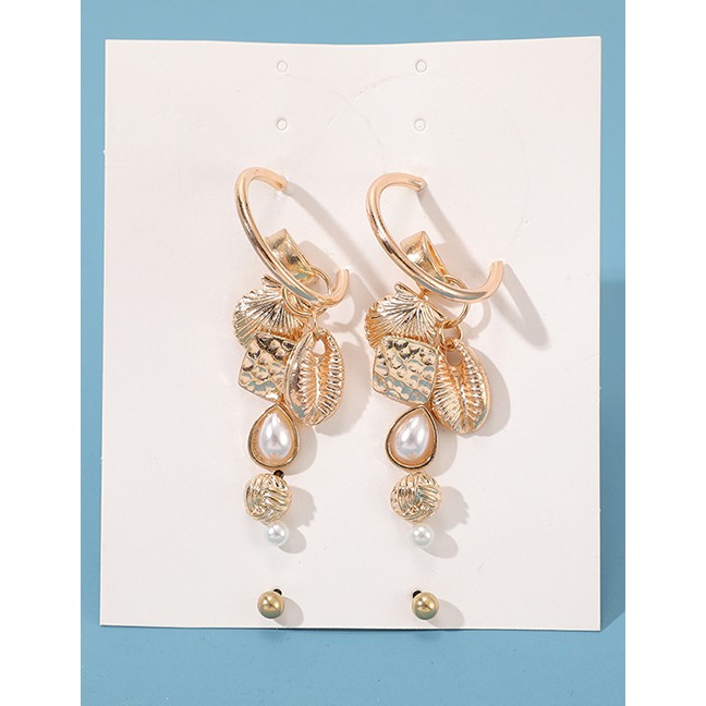 LRC Anting Tusuk Fashion Gold Pearl Shell Earrings D50741