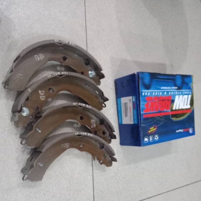 Kampas rem belakang avanza xenia