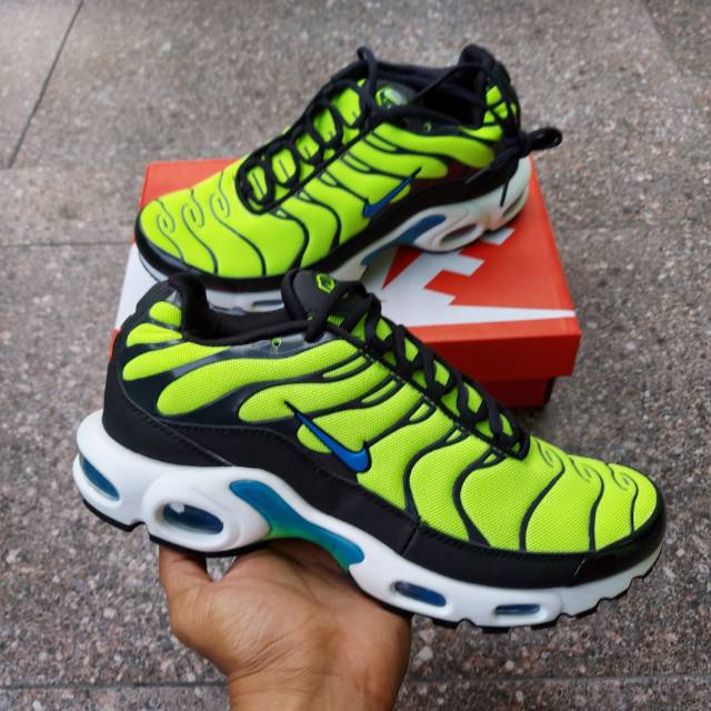 nike air max plus scream green