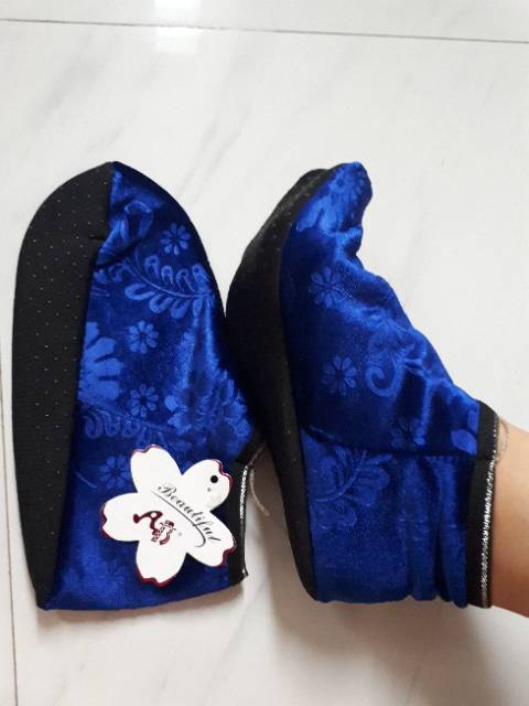 Dndcoll- KAOS KAKI TAWAF ANTI SLIP BLUDRU/SEPATU TAWOF EMBOSS-5