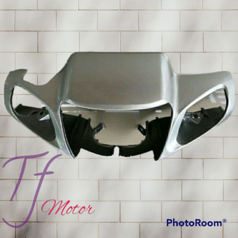 Batok kepala depan Fiz R Silver