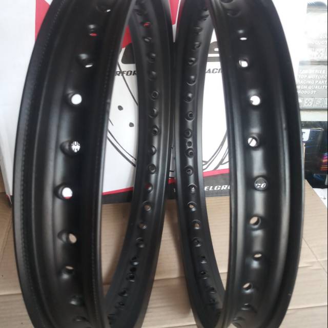 pelek rossi lebar 17× 185/215