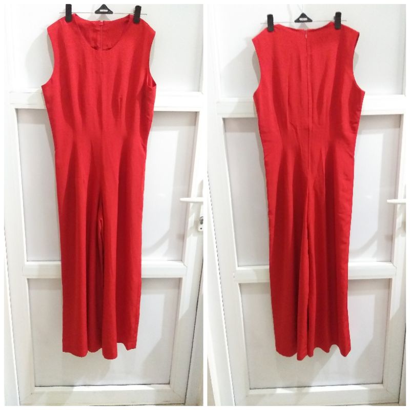 Jumpsuit Merah