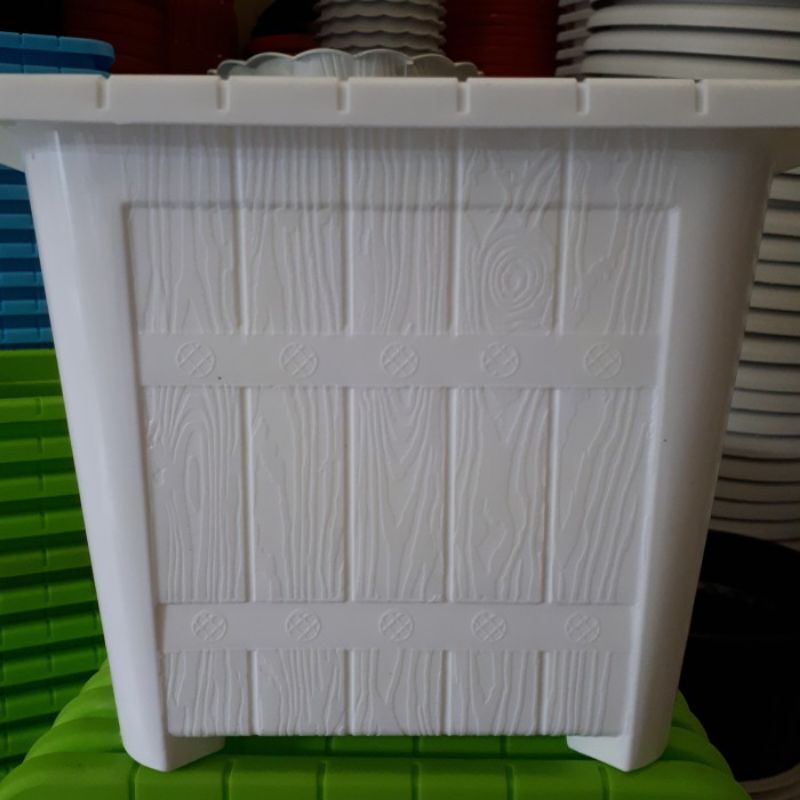 POT BUNGA KOTAK SEGI TINGGI PUTIH LOVENIA PSG 30