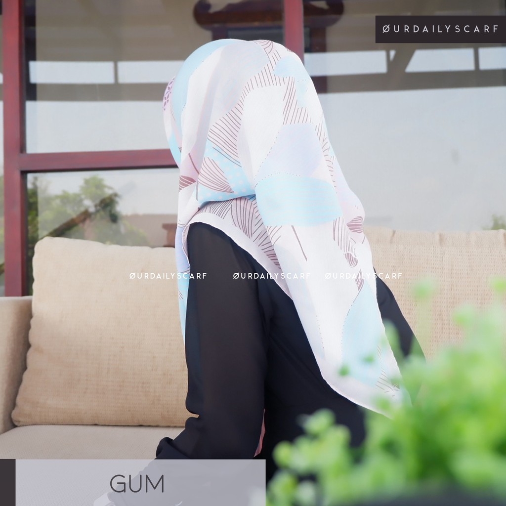 

Square Pattern - GUM