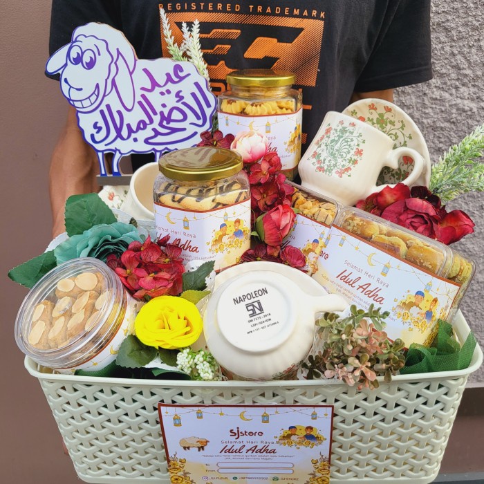 

Hampers parcel ultah wedding idul adha lebaran selamatan rumah baru 08