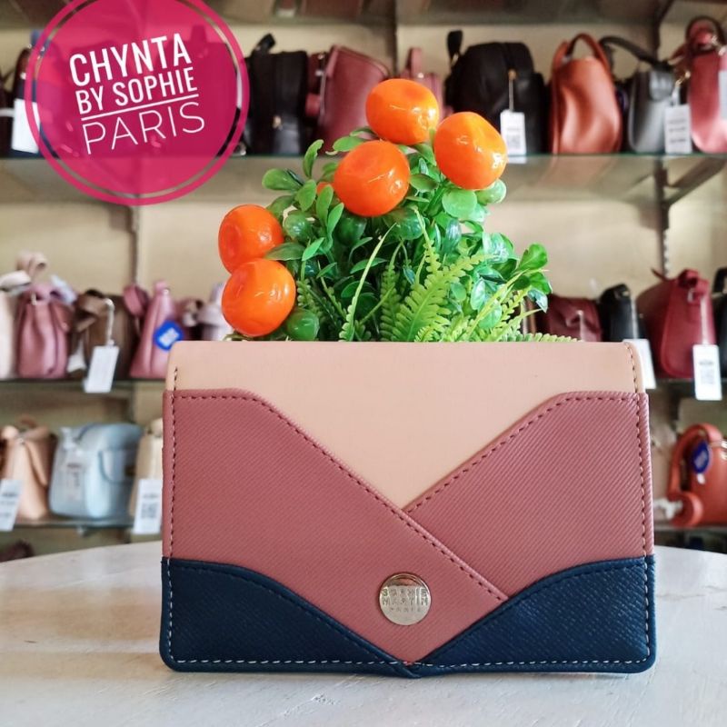 DOMPET CHYNTA SOPHIE PARIS