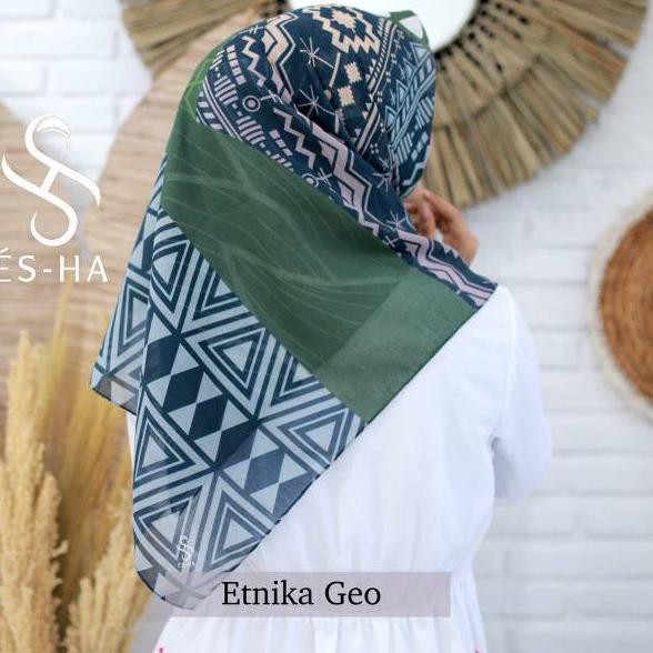 Lagi Tren.. HIJAB SEGIEMPAT VOAL ORIGINAL ES-HA TERBARU TERMURAH / MOTIF ETNIKA GEO