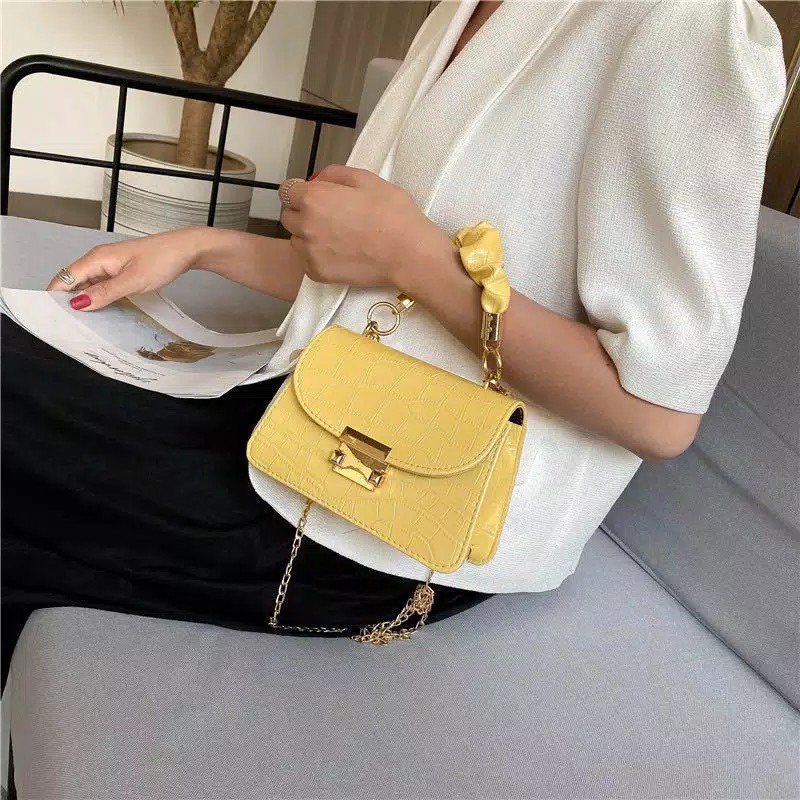 Tas Selempang Simple Elegan Casual Kecil Terbaru Fashion Wanita