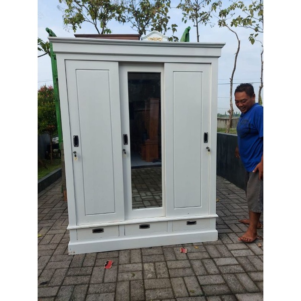 lemari jati 3 pintu sliding