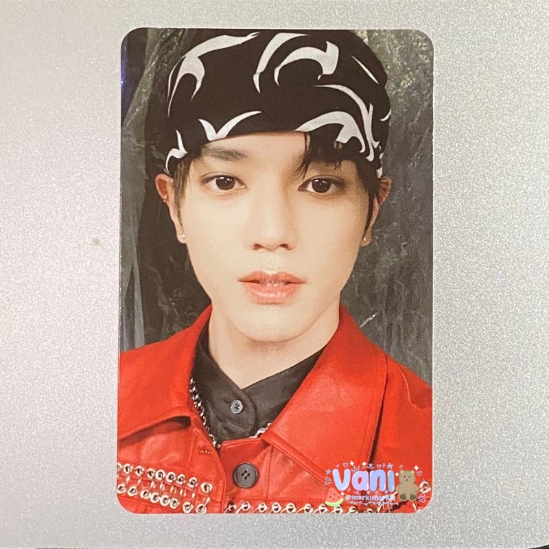 pc taeyong luggage earthquake ver A / bandana