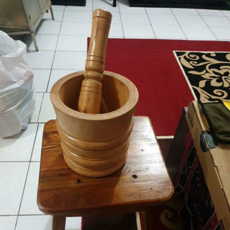 Lumpang Kayu Alat Tumbuk Dari Kayu 19 Sampai 20 Cm