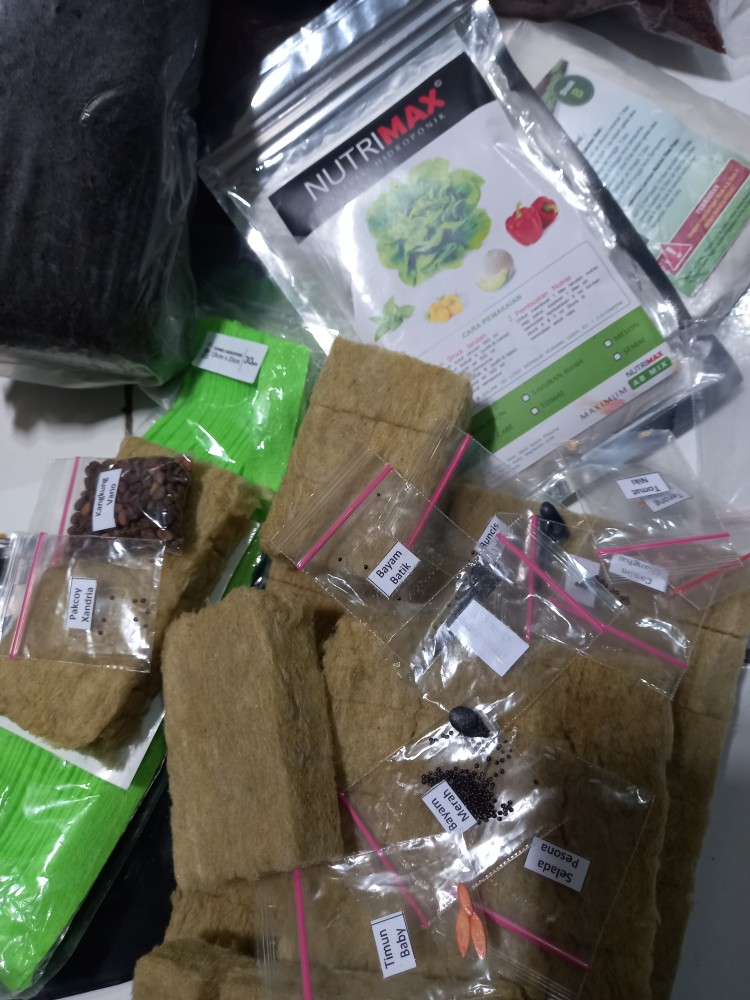 Eceran Media Tanam Tanah Subur Isi +/- 1kg