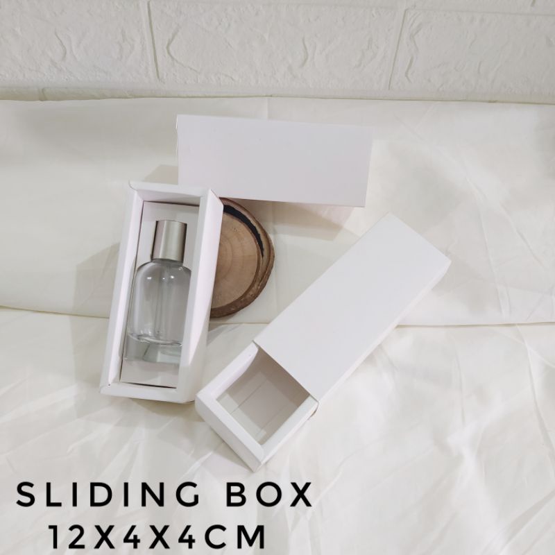 

SLIDING BOX PUTIH 12x4x4cm | BOX PARFUM | BOX AKSESORIS | BOX SOUVENIR