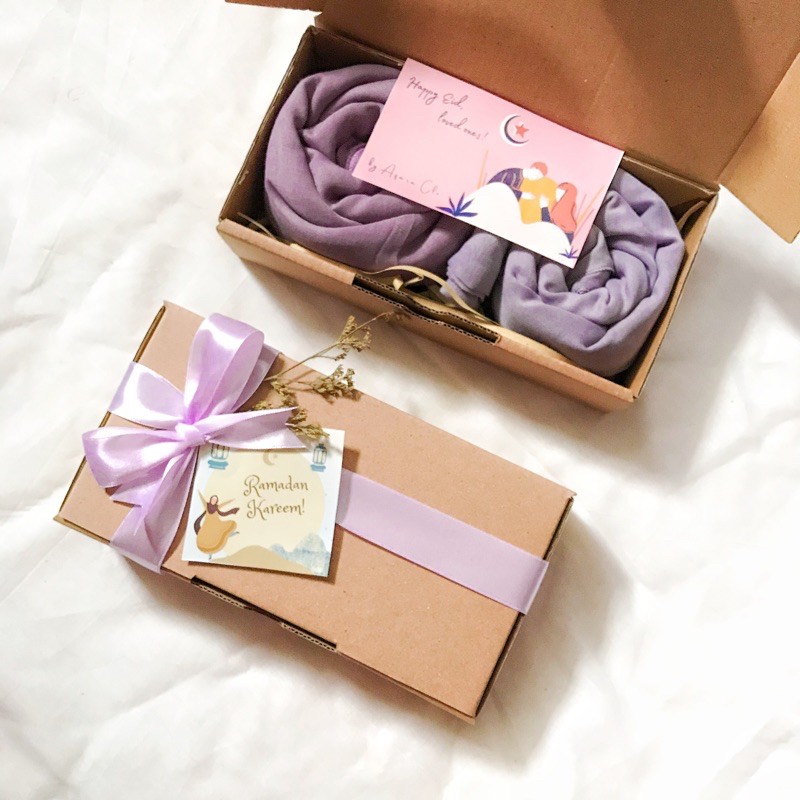 

Paket Kado (2 pcs paris cotton premium) / Gift Box Murah / Hadiah dan Soufenir