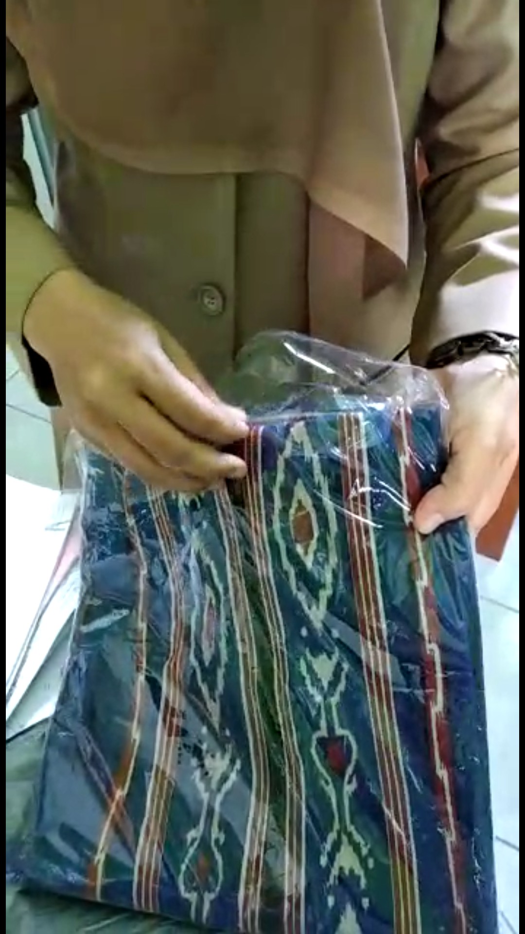 Terlaris Serut Genes Jelita Tunic Navbor Yelbor Whitbor Creambor Tunik Batik Modern Hrb030 Dolbi Dob