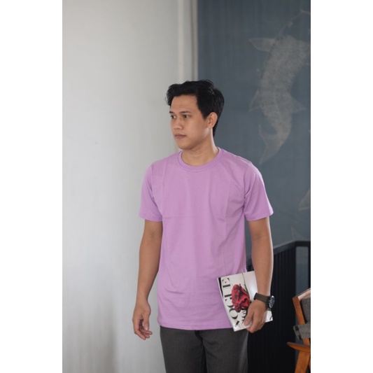 Kaos Polos Ungu Muda Pendek