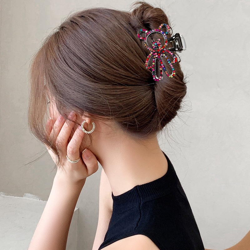 Jepit Rambut Bentuk Beruang Aksen Kristal Berlian Imitasi Untuk Wanita