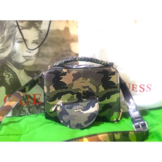 guess army bag