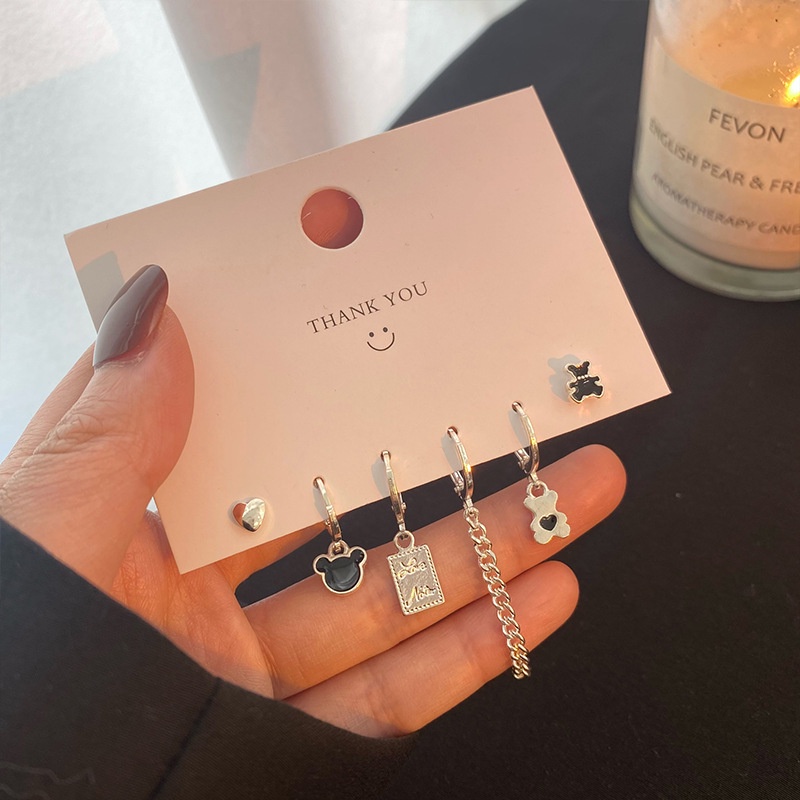 6pcs / Set Anting Tusuk / Bulat Motif Hati / Beruang / Bintang Aksen Berlian Imitasi Untuk Perhiasan Wanita