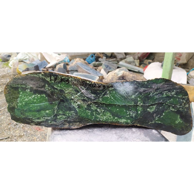 BONGKAHAN BATU GIOK HIJAU ACEH 17 KG
