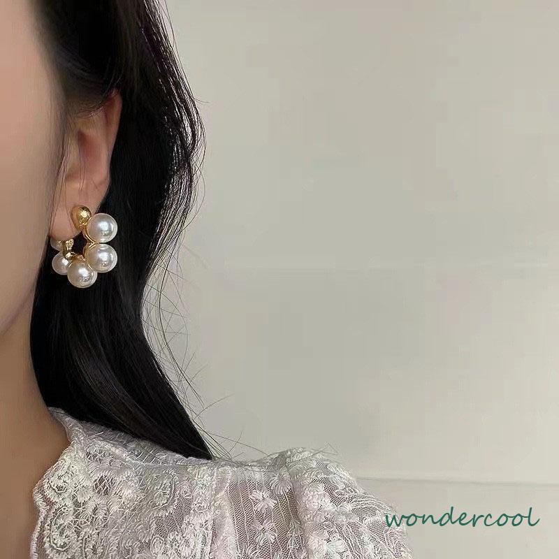 Retro Desain Ceruk Mutiara Besar Berbentuk C Rasa Anting Temperamen Tidak Teratur-Won