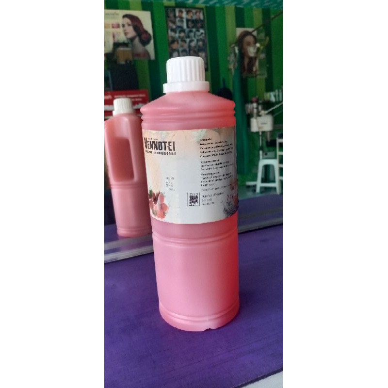 Shampoo VENNOTEI aroma buah  1 liter