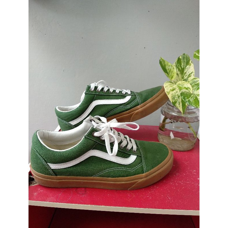 preloved sepatu vans oldskool green gum sole