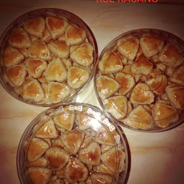 

KUE KACANG