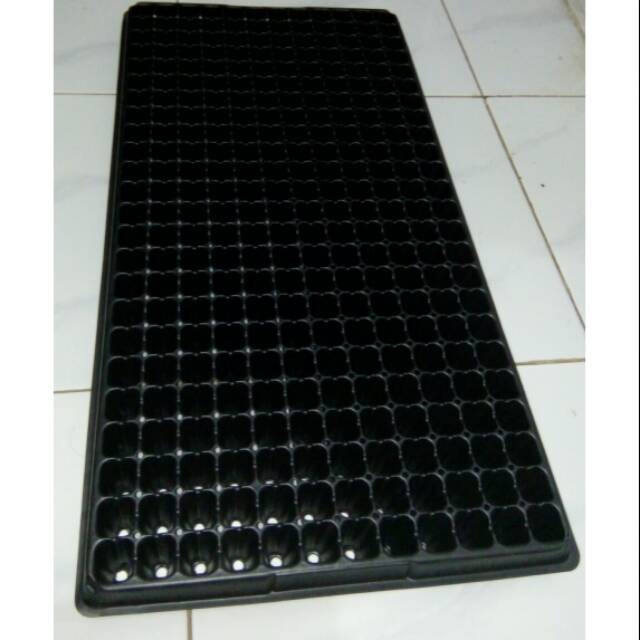 TRAY SEMAI/ POT BENIH TANAMAN/ ALAT PEMBENIHAN BIBIT TANAMAN