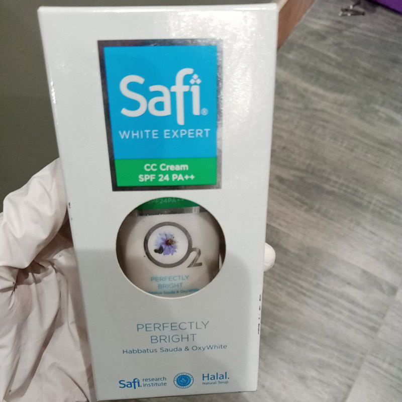 safi white expert cc cream