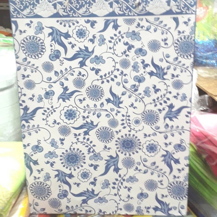 

NEW paper bag besar dan tebal batik biru