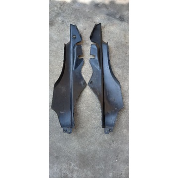 Cover body samping  belakang Suzuki Crystal Original