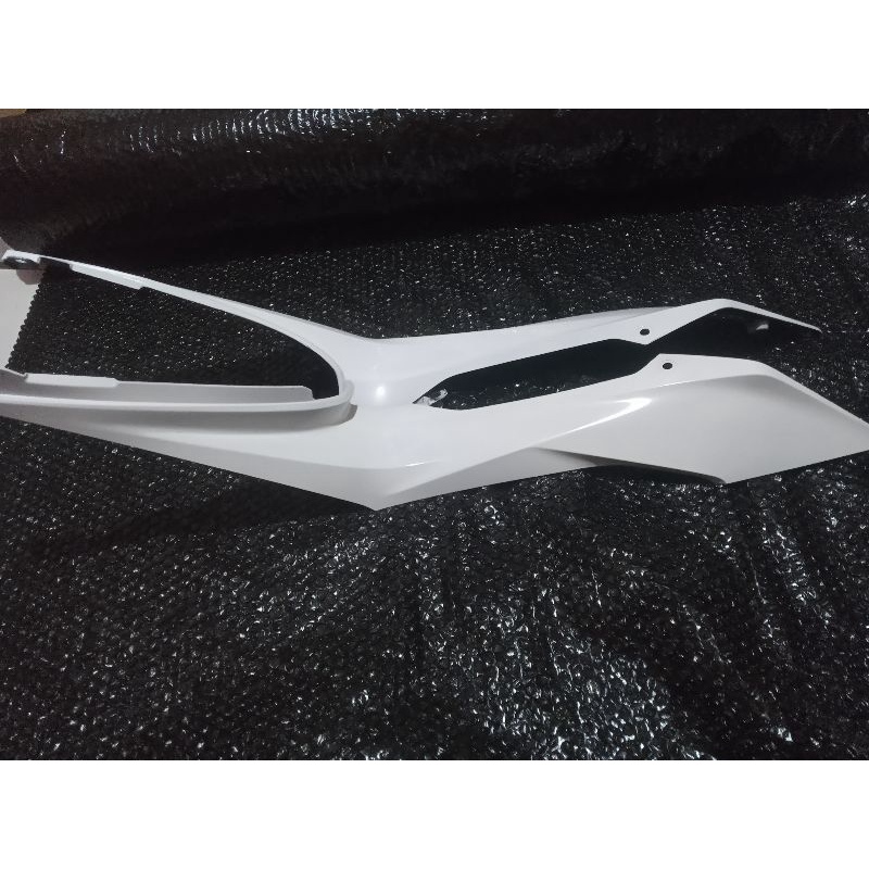 cover bodi body tengah kanan kiri honda sonic 150 putih