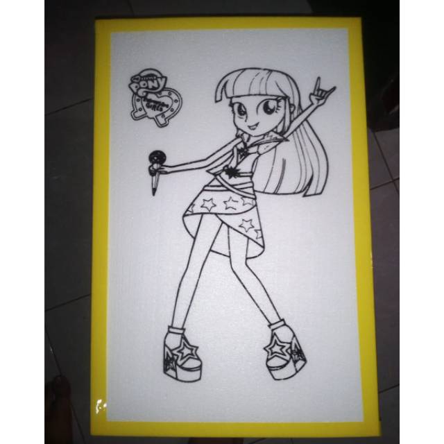 Lukisan sterofom mewarnai anak