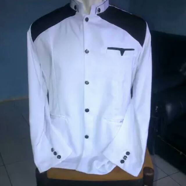 Jasko Modern Putih Polos Kombinasi Hitam