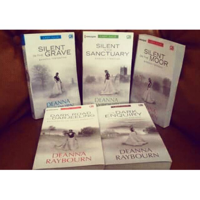 NOVEL SET 5 BUKU DEANNA RAYBOURN