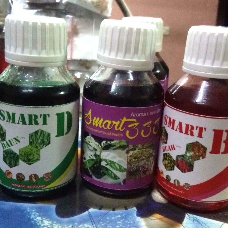 pupuk perangsang tanaman buah Strawberry dll.