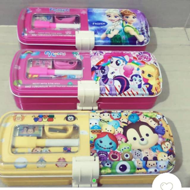 

Tempat Pensil Karakter