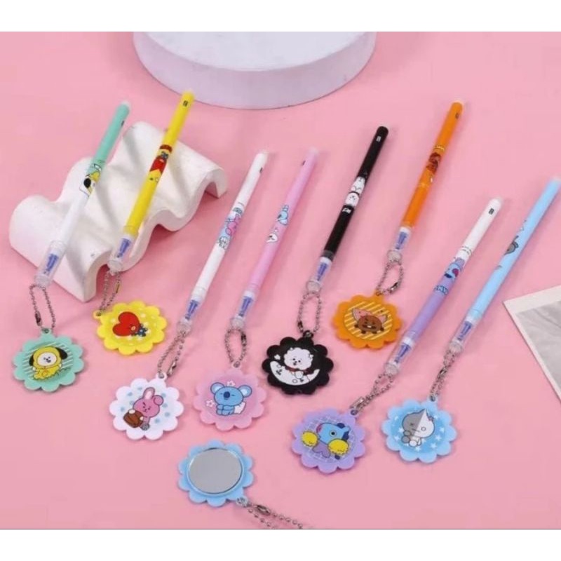 

Pulpen Pen Gel Gantungan Cermin Kecil dan kaca pembesar Karakter kartun sanrio kuromi