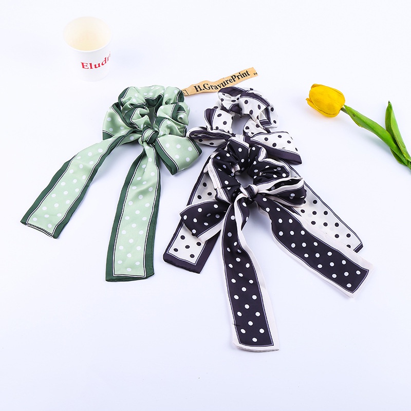 Scrunchie Scraf Motif Polkadot Gaya Korea Fashion Wanita / Ikat Rambut Kain Korean Fashion Wanita