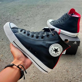 sepatu converse leather