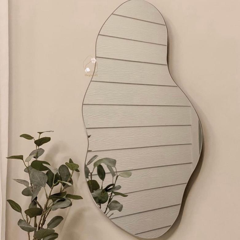 [KODE PRODUK EAWYM7995] Kaca Cermin Dinding Aesthetic ESME / Kaca Kamar Mandi ESME / Cermin Dinding 