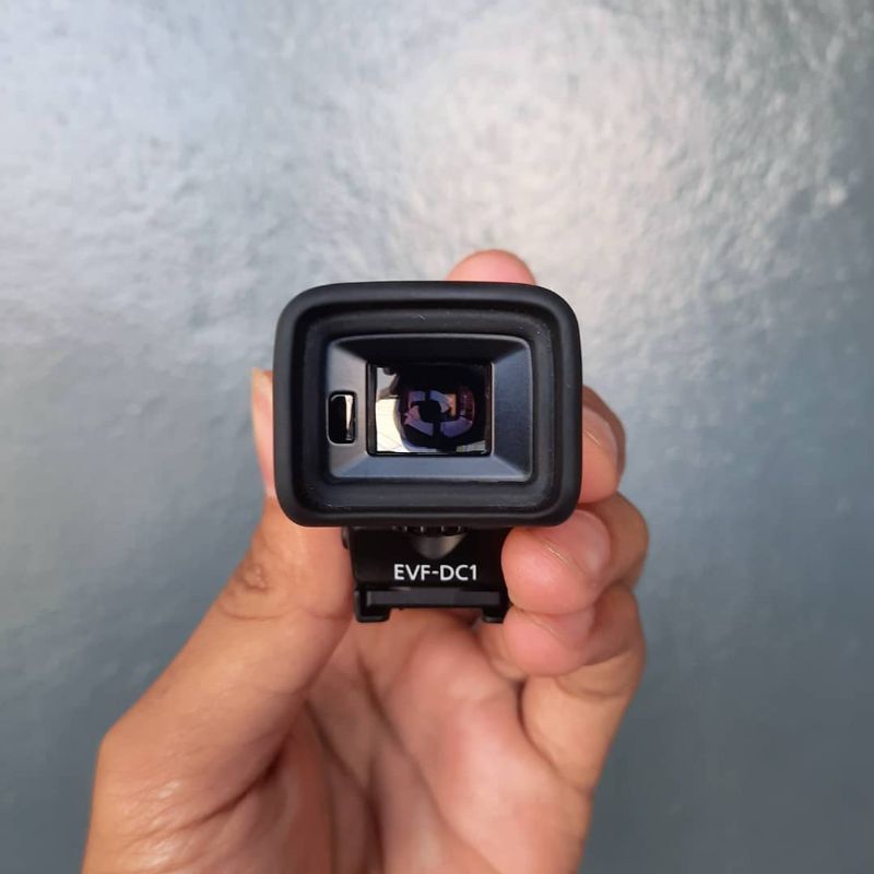 EVF-DC1 Electronic View Finder Canon (second likenew)