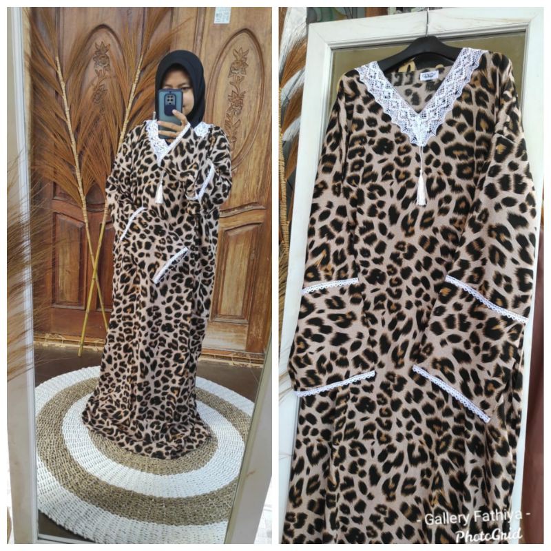 Mukena Traveling Abaya Turky Rayon Motif Leopard Macan