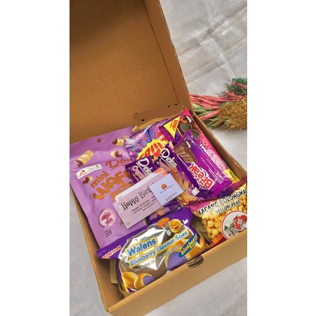 

[Tabriiz Happy: Hampers Gift Box Snack] - Tema Lilac